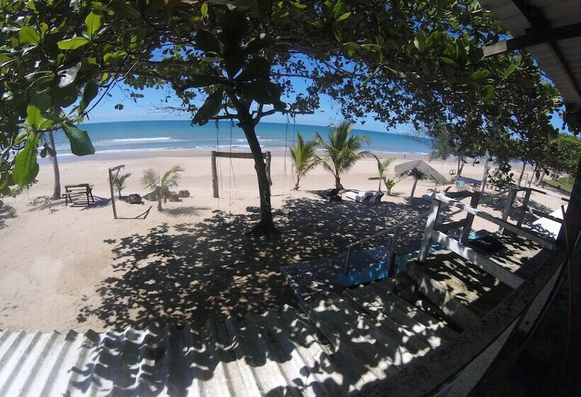 בית מלון כפרי Naga Puri Beach Retreat