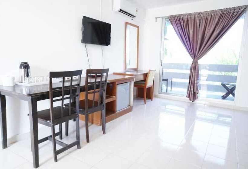 هتل Pondok Muara Chalet