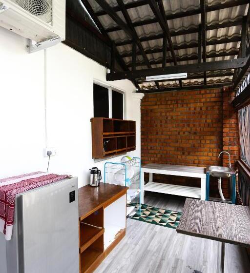 هتل Pondok Muara Chalet