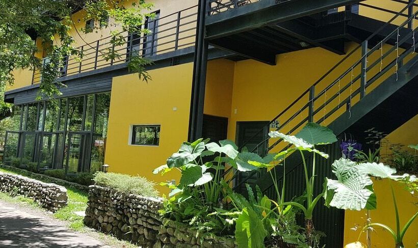 هتل Tabakai Bed And Breakfast