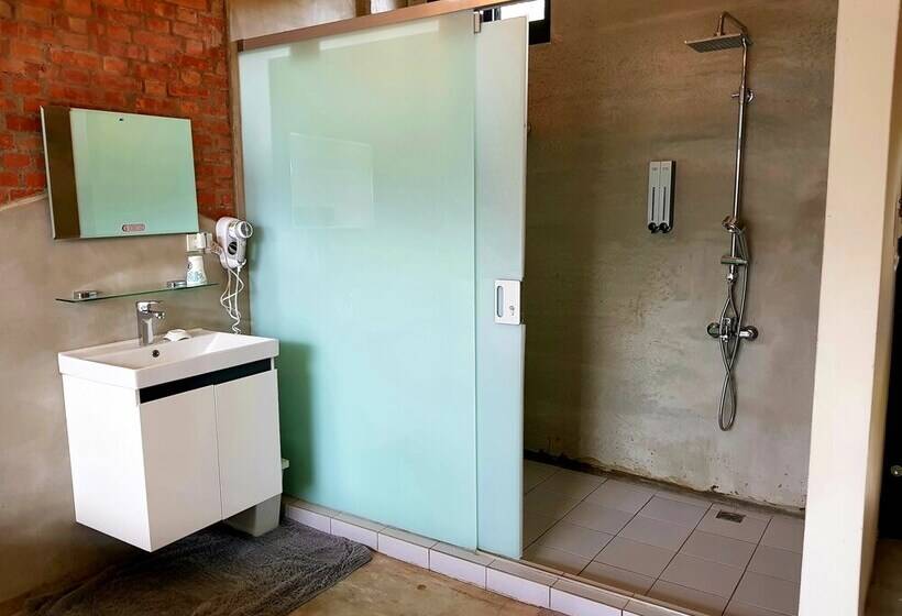 هتل Tabakai Bed And Breakfast