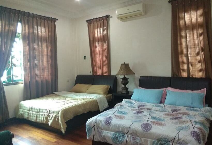 هتل Villa Shamir Near Klia