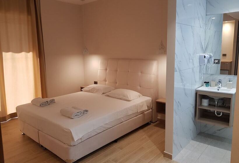 Sonia Hotel & Suites