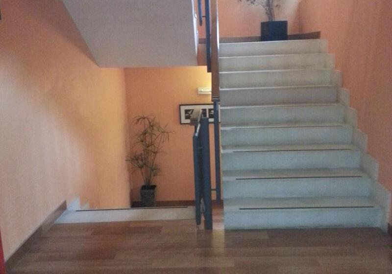 Hostal El Arco