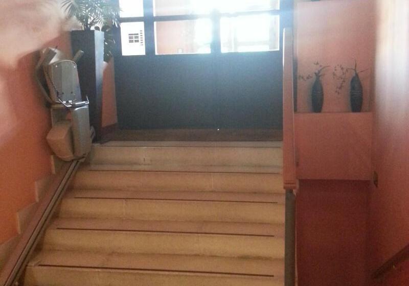 Hostal El Arco