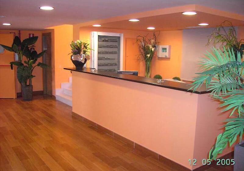 Hostal El Arco