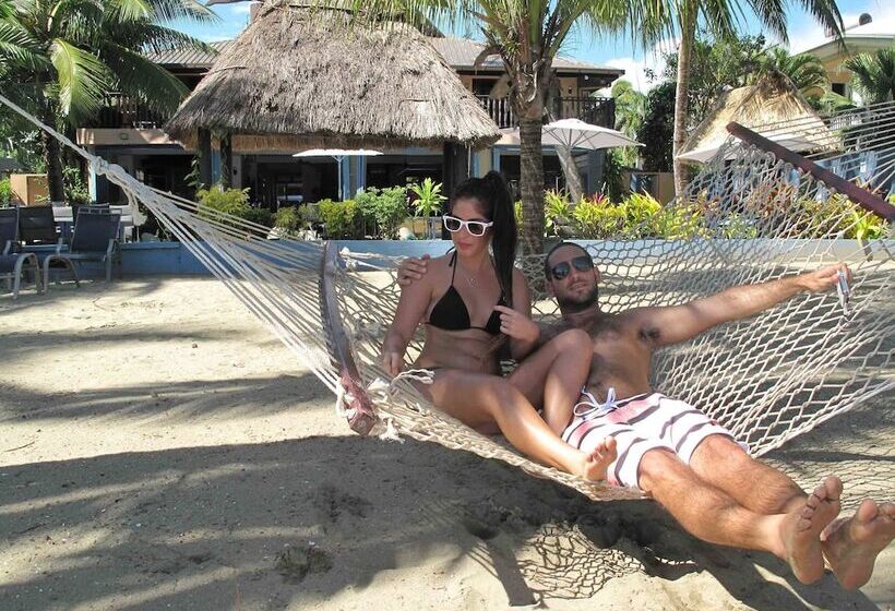 Hotel Aquarius On The Beach