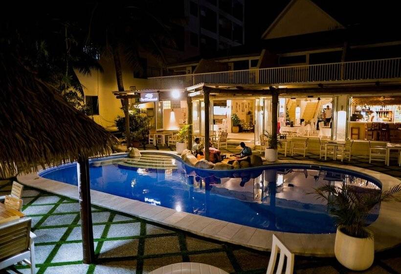 Hotel Aquarius On The Beach