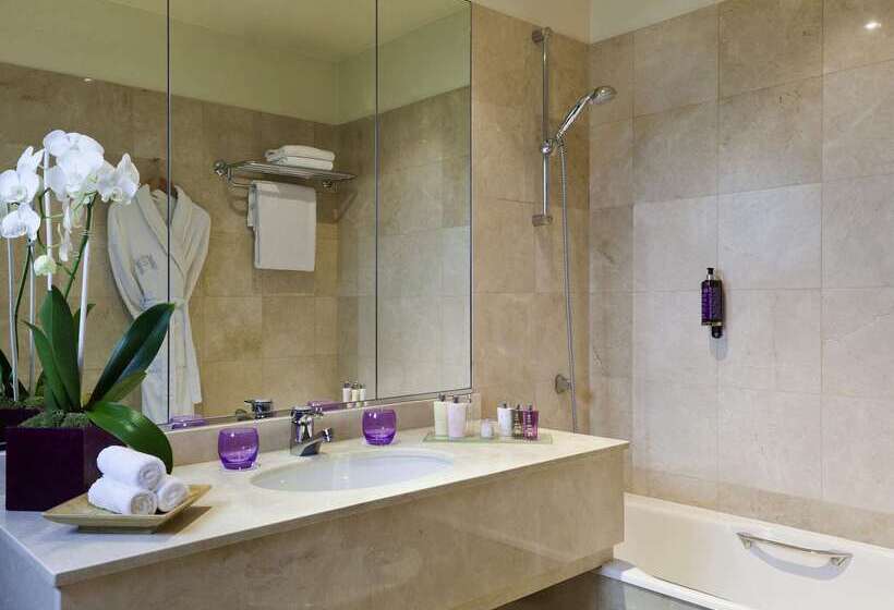 ホテル Hôtel Barrière Le Grand Hôtel Enghien Les Bains