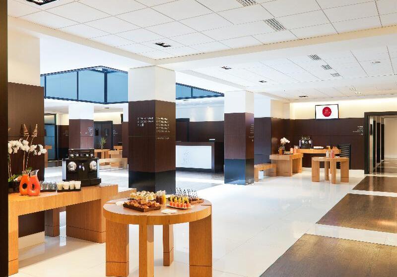 ホテル Hôtel Barrière Le Grand Hôtel Enghien Les Bains