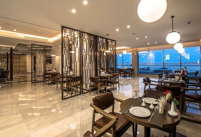 هتل Boudl Al Corniche