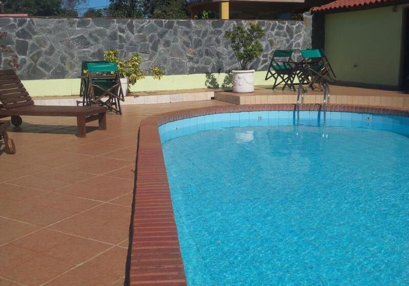 هتل Hosteria Los Helechos