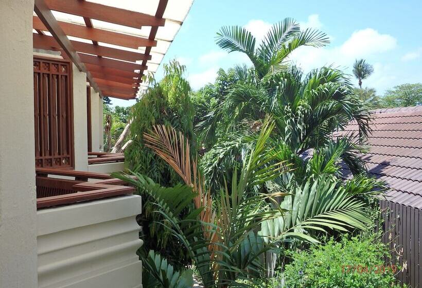 هتل Montien House   Sha Plus