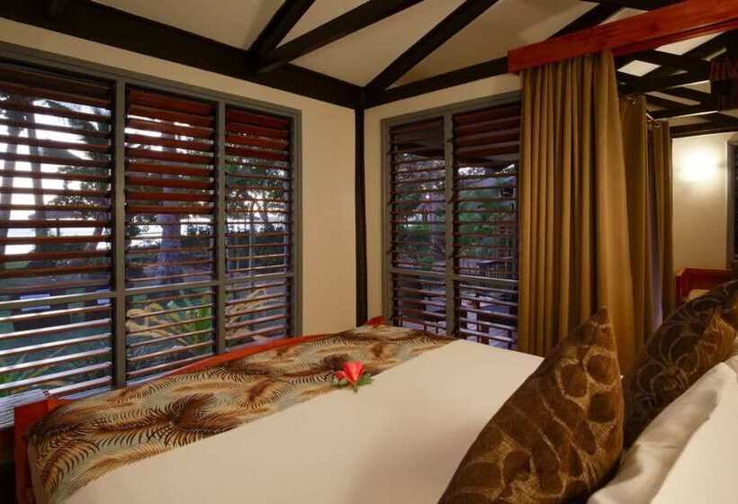 هتل Nanuya Island Resort