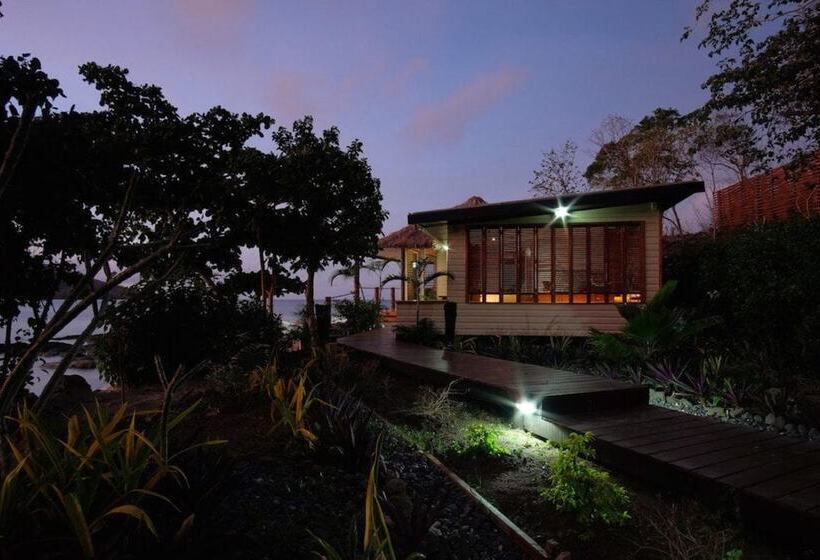 هتل Nanuya Island Resort