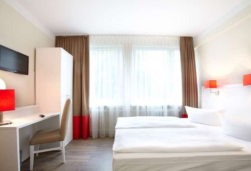 هتل Ostseehalle Kiel By Premiere Classe