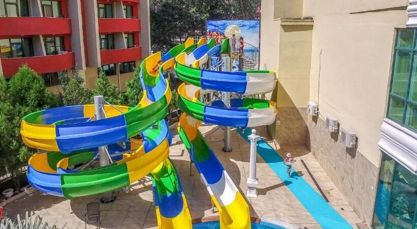 Planeta Hotel & Aquapark Free Beach Access   Ultra All Inclusive