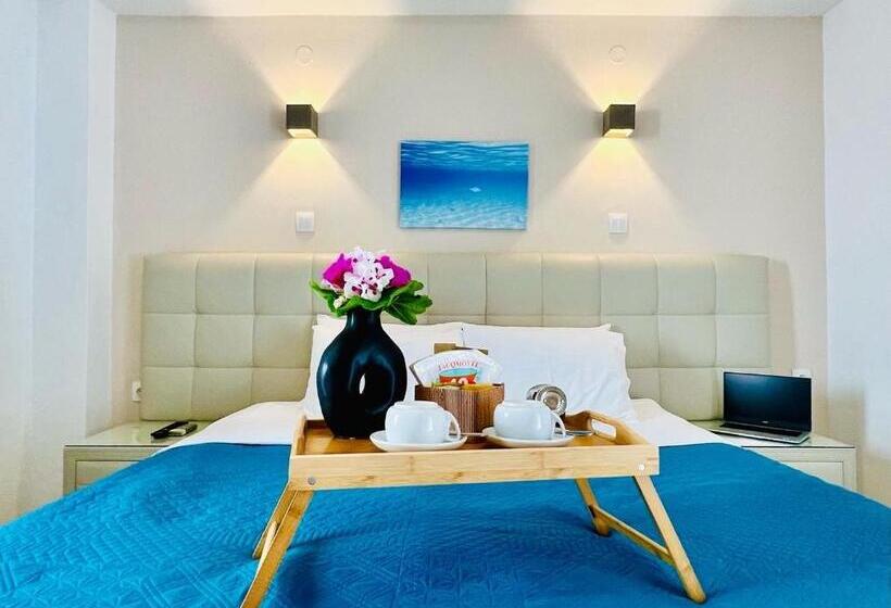 هتل Romantic Palace Beach Apartments