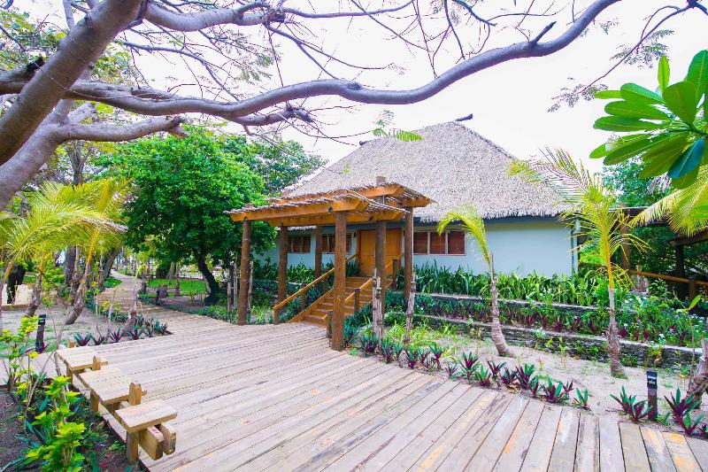 هتل Serenity Island Resort