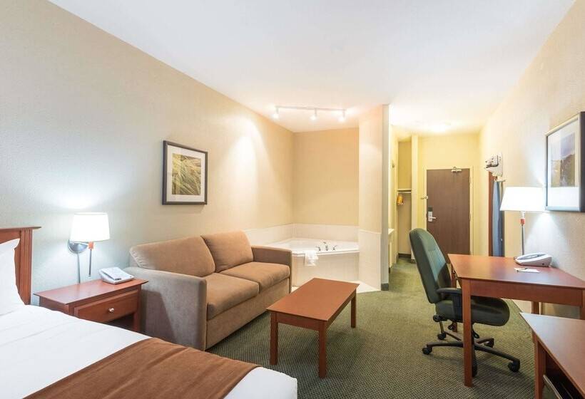 فندق Super 8 By Wyndham Windsor Ns
