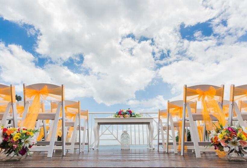 استراحتگاه Bahia Principe Grand Cayacoa