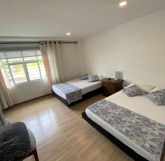 هاستل Encanto Filandia