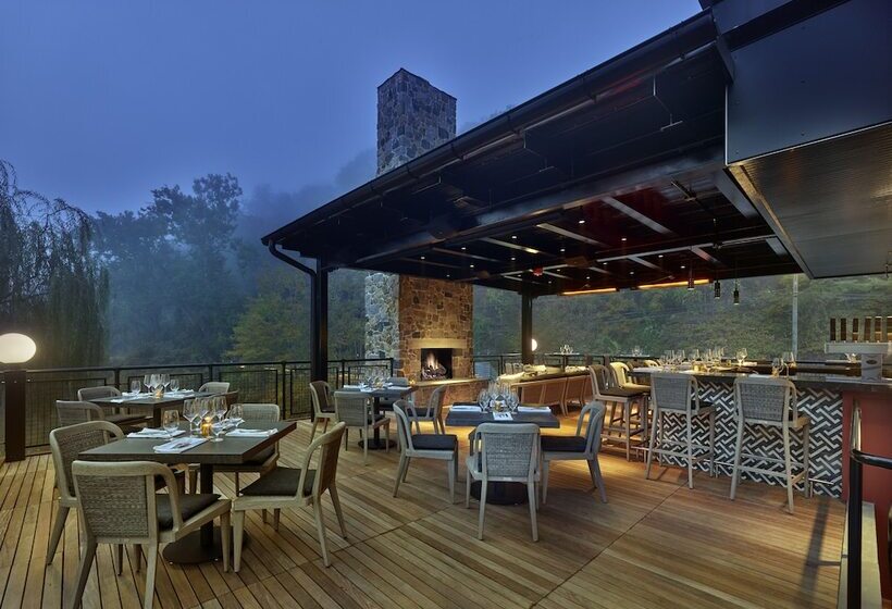 فندق River House At Odette S