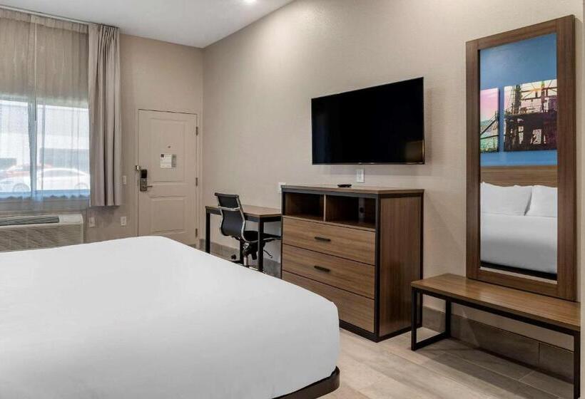 בית מלון כפרי Clarion Pointe Port Arthur Beaumont South