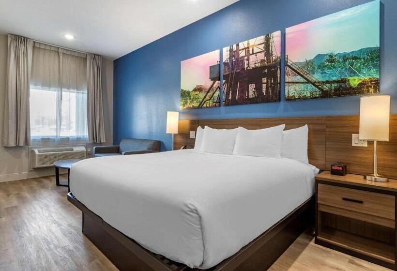 בית מלון כפרי Clarion Pointe Port Arthur Beaumont South