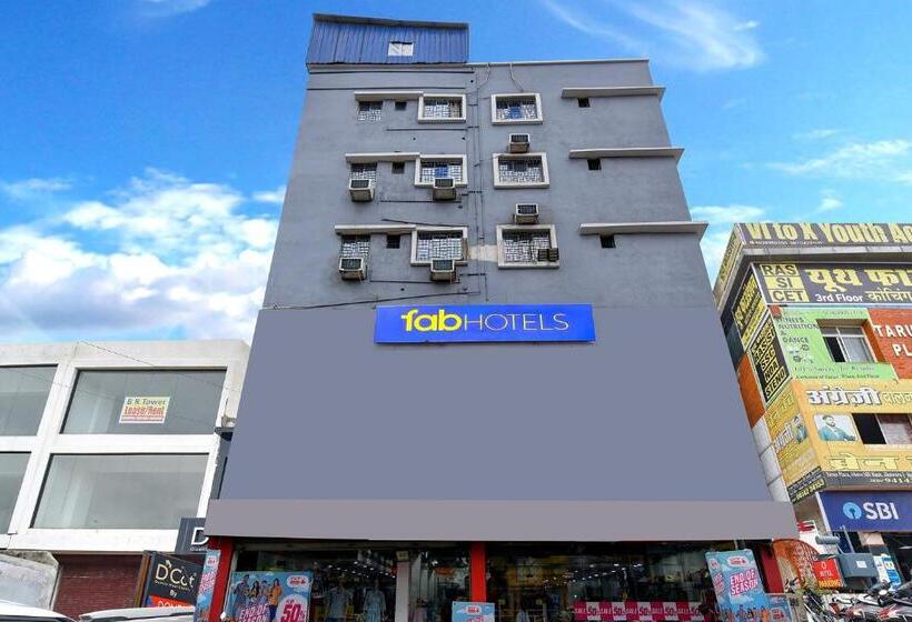 בית מלון כפרי Fabexpress Westin Palaza