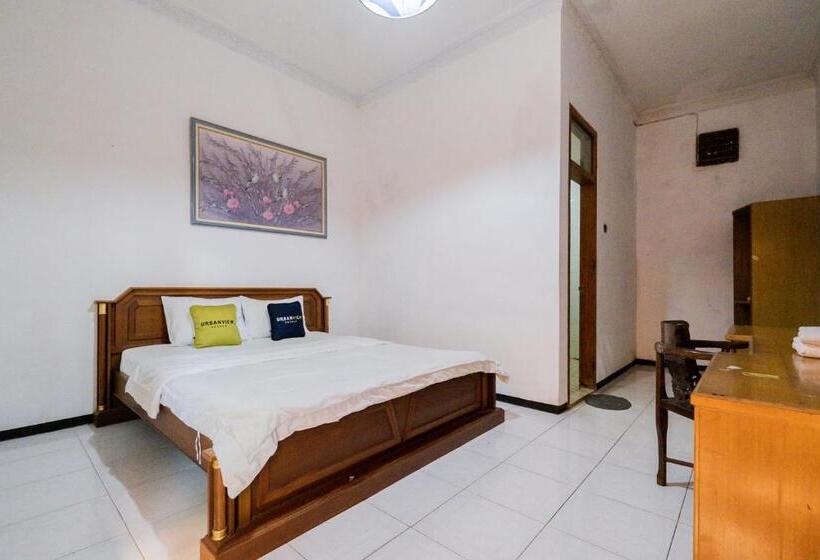 Urbanview Hotel Near Jatim Park 1 By Reddoorz