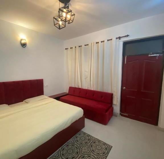 مبيت وإفطار Parimahal Homestay