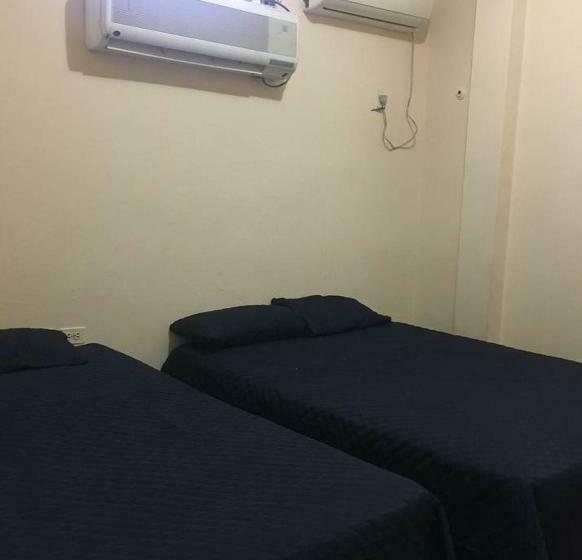 تختخواب و صبحانه Veranera Hostal