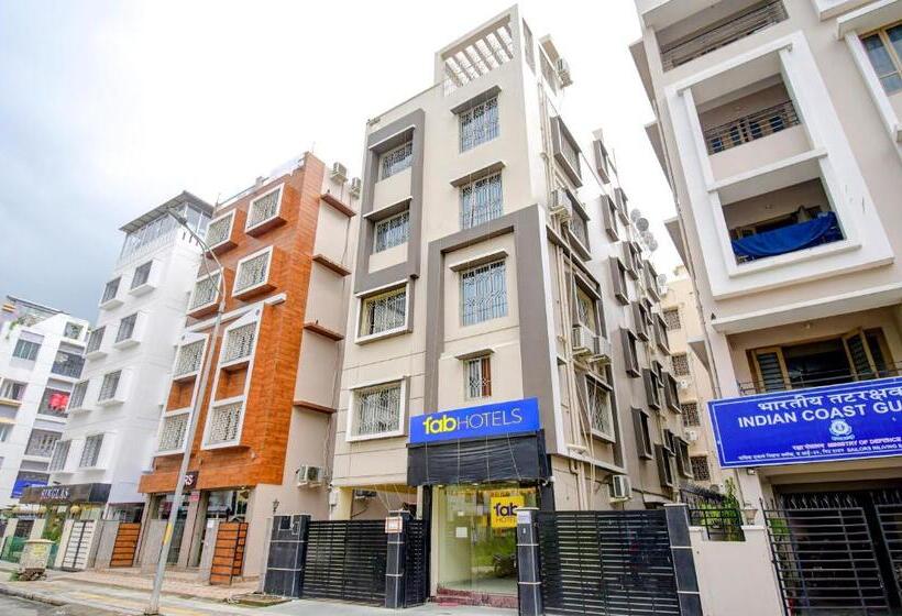 Fabhotel Divira Inn