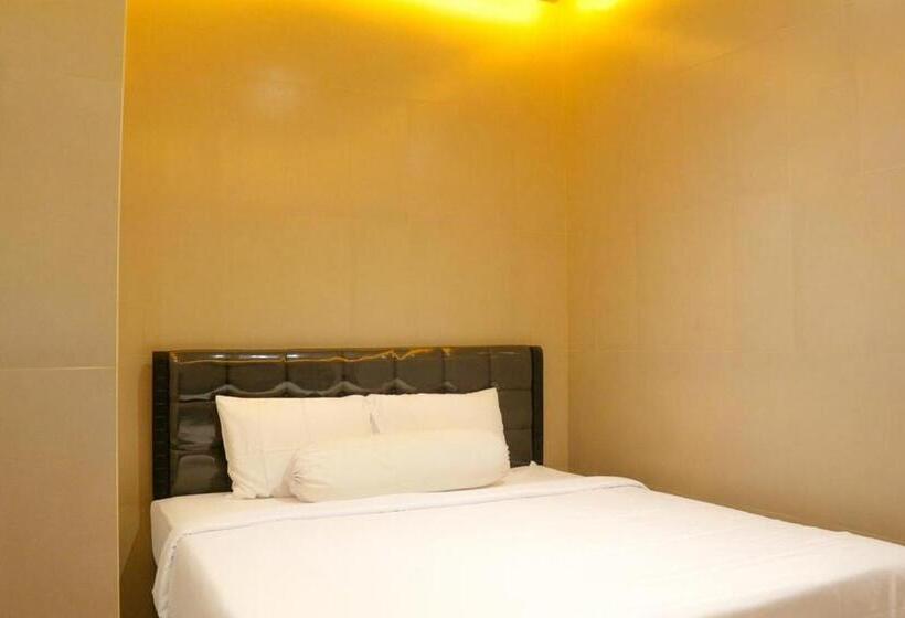 فندق Hp Residence Mitra Reddoorz Near Alun Alun Kediri