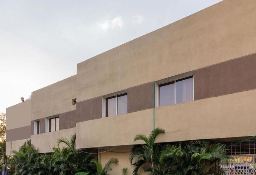 فندق Oyo 78103 Flagship Grand Nest Inn