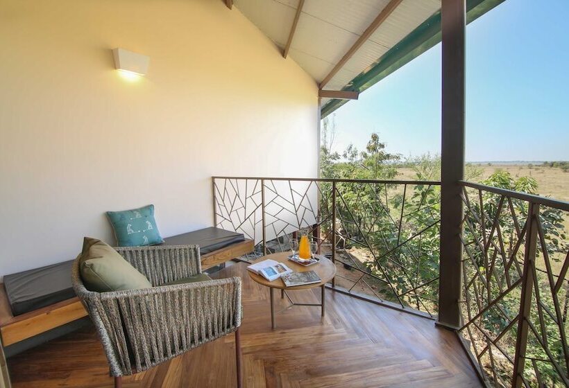 בית מלון כפרי Tadoba Jungle Camp