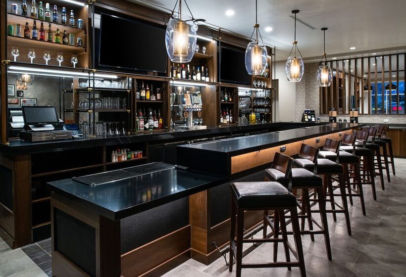 فندق Four Points By Sheraton Kansas City Olathe