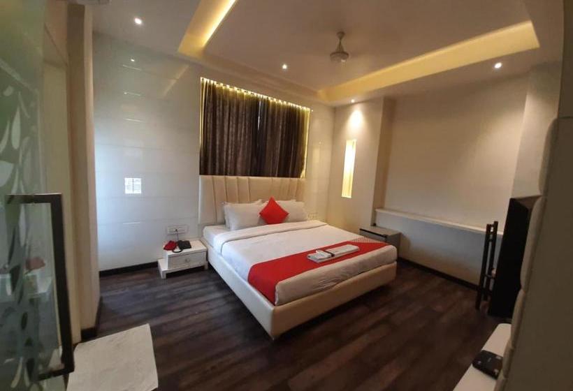 فندق The Lotus Residency, Sangli