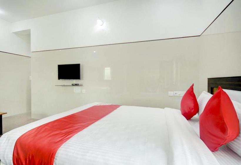 호텔 Oyo 77065 Jeyam Residency
