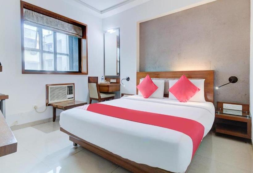 בית מלון כפרי Oyo Flagship 77666  Vinyasa