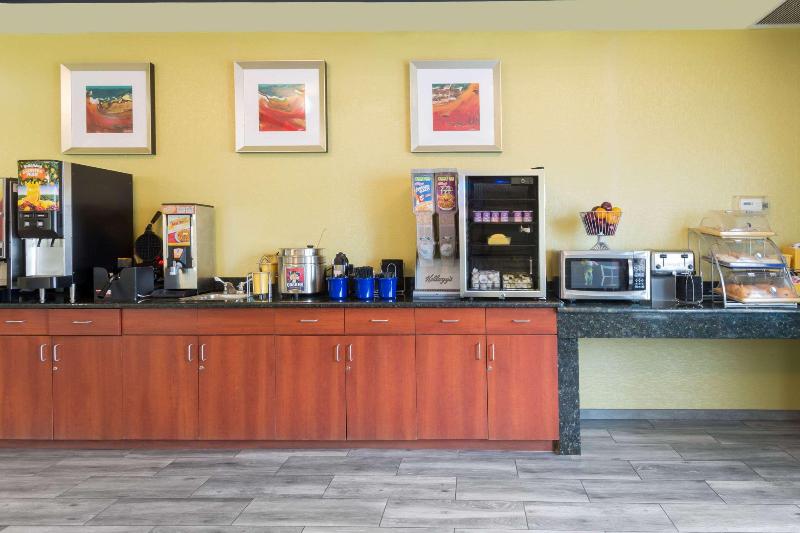فندق Rodeway Inn Poughkeepsie
