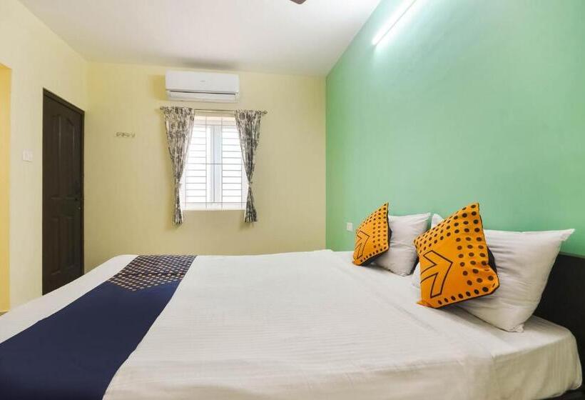 בית מלון כפרי Spot On 77128 Siva Residency