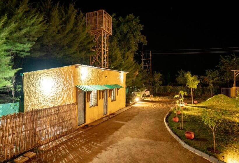 ホテル The Satpura Panchtatva Villa