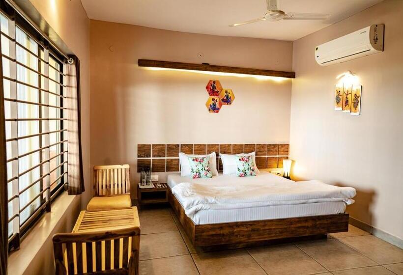 ホテル The Satpura Panchtatva Villa