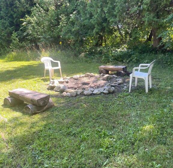 モーテル Firehouse Inn