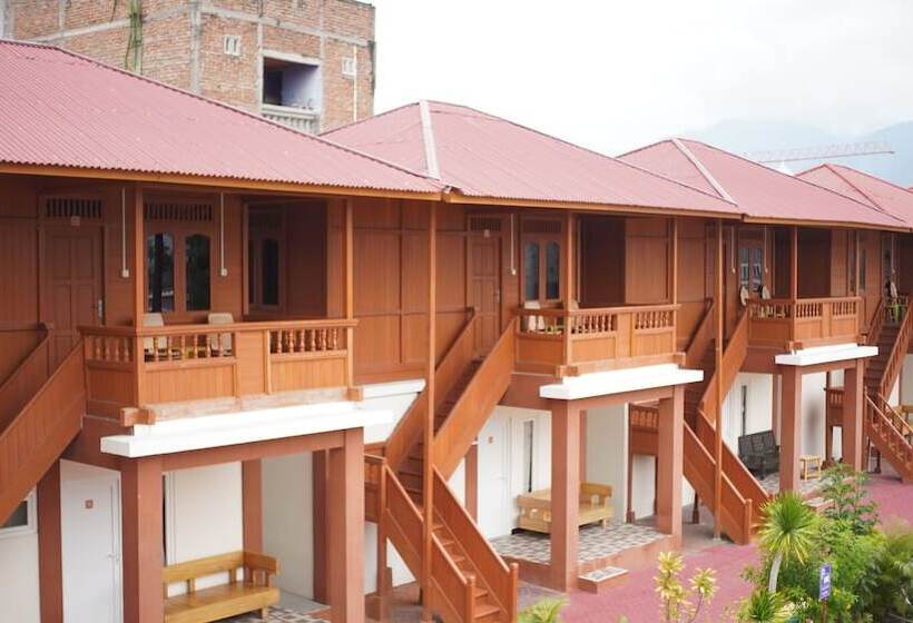 هتل Granada Inn Palu