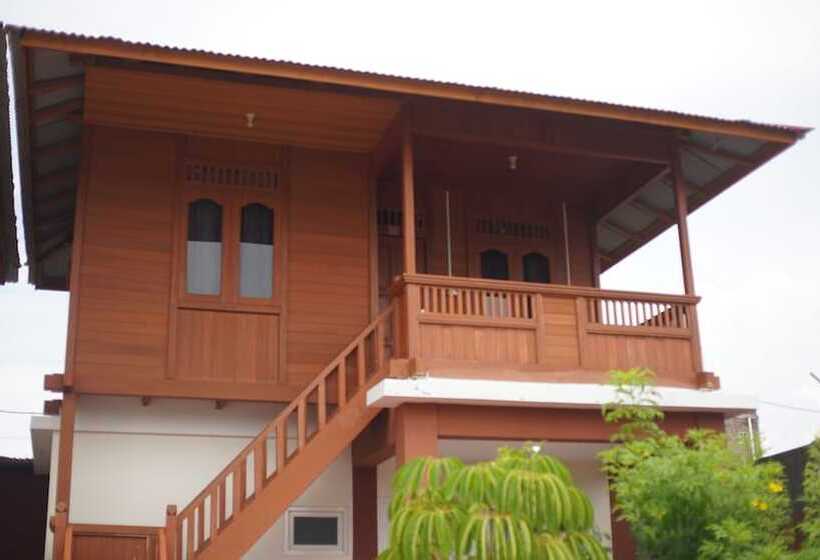 هتل Granada Inn Palu