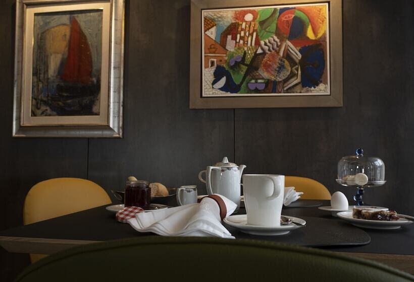 هتل Locanda Degli Artisti Art