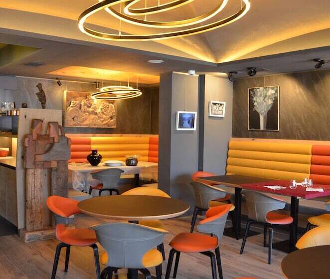 هتل Locanda Degli Artisti Art